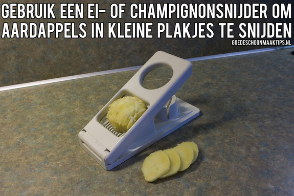 Aardappels in plakjes snijden