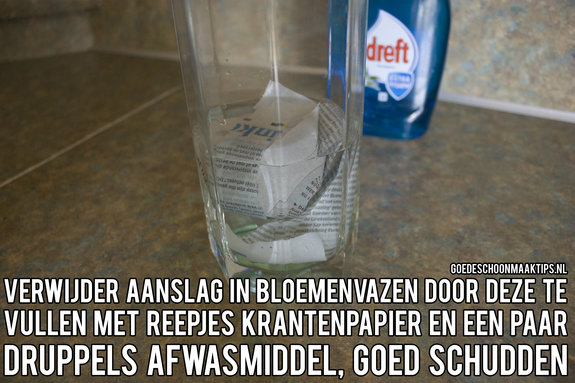 Bloemenvazen schoonmaken